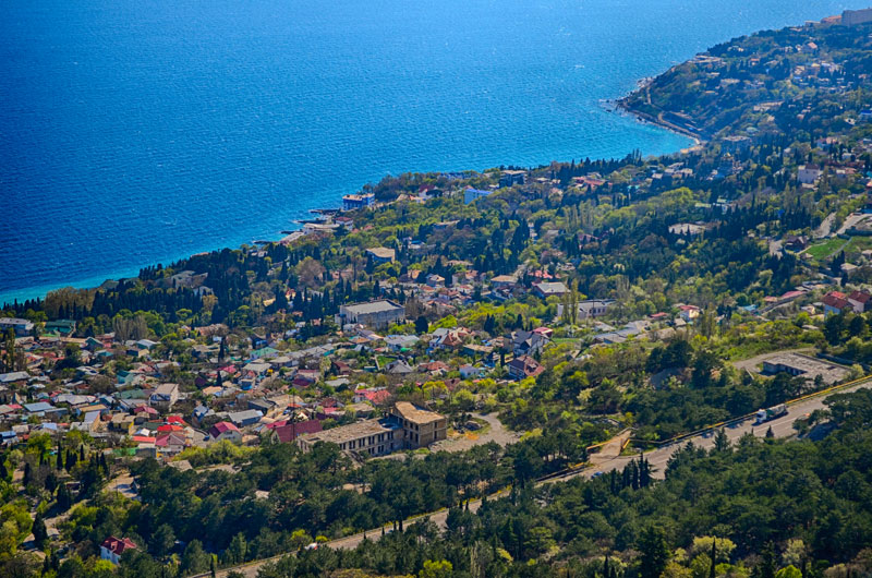 Вид на побережье Алупки